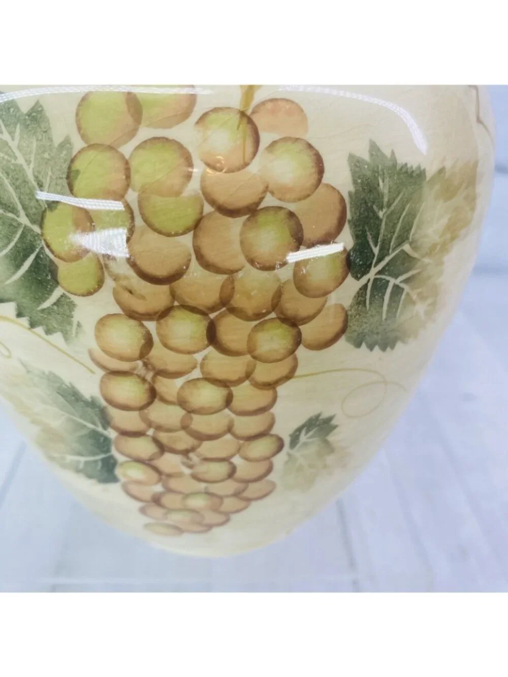 Tabletops CABERNET Rippled Hand Painted Purple Grapes 10